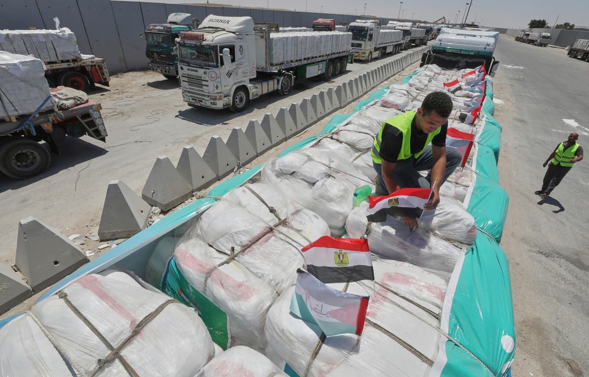 UN Reports 383 Aid Workers Killed Last Year Amid Conflicts