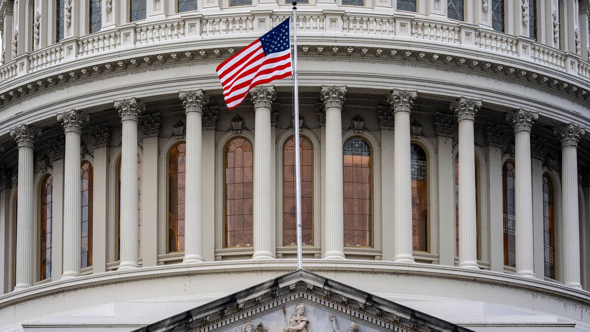 US Government Shutdown Begins as Budget Deadline Passes