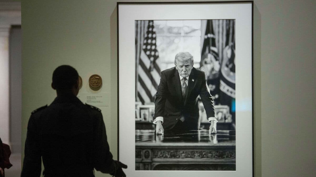 National Portrait Gallery Replaces Trump Portrait
