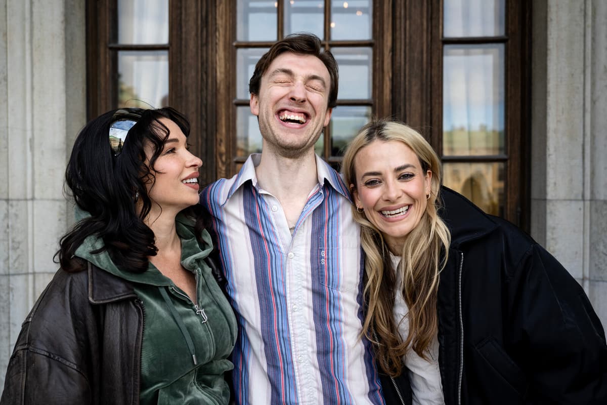 Rebecca & Fiona Kick Off Stockholm Opera Season with Club Vibes