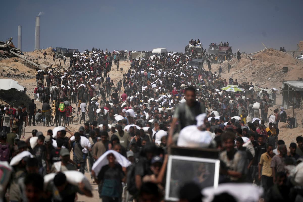 Gaza Conflict: Israeli Strikes Kill 34, Including Refugee Tent Attack