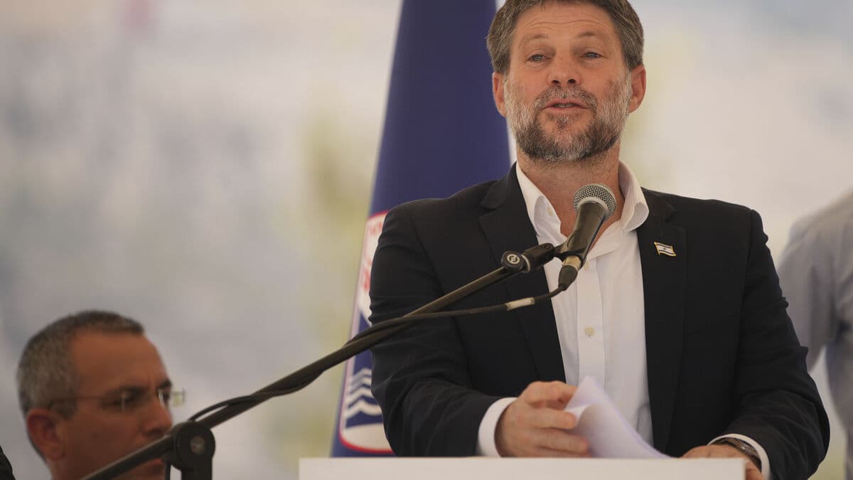 Israeli finance minister Bezalel Smotrich threatens to occupy Gaza if Hamas does not disarm