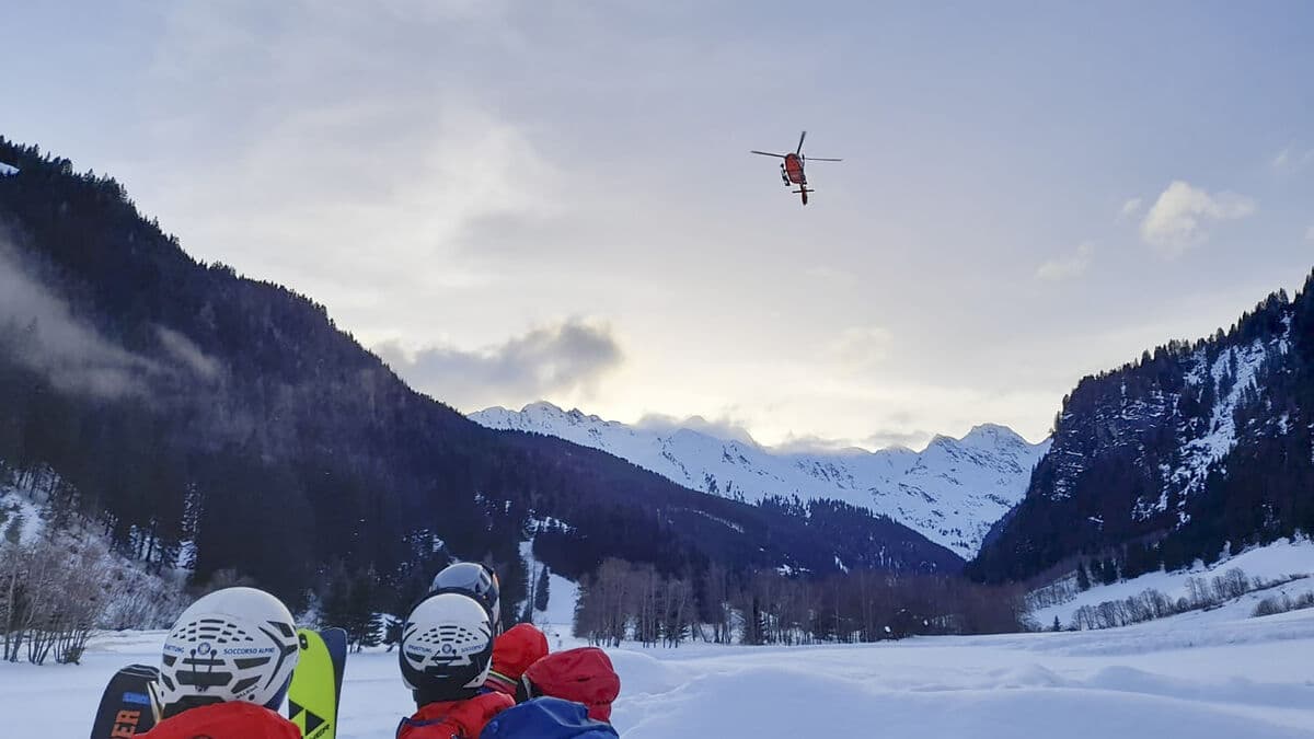Several dead in avalanches across the Alps