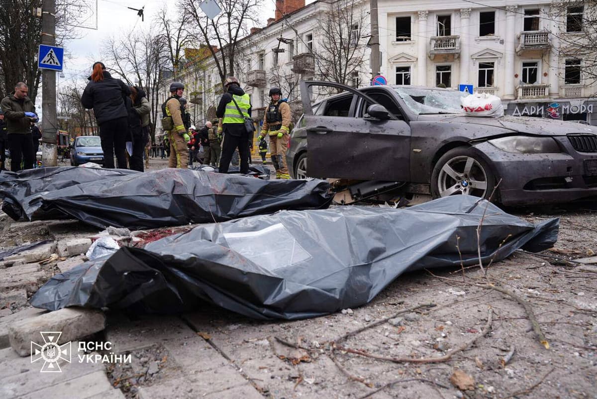 Over 30 Dead, Nearly 100 Injured in Russian Attack on Sumy