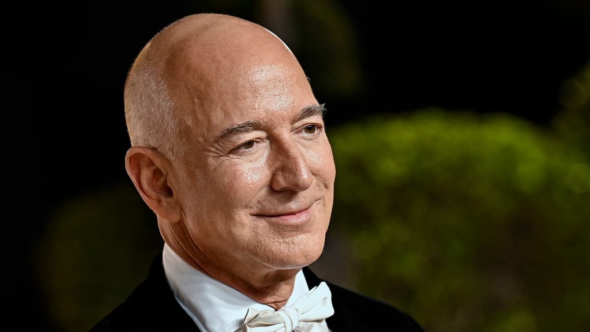 Jeff Bezos to Sell Amazon Shares Worth 45.9 Billion Kronor