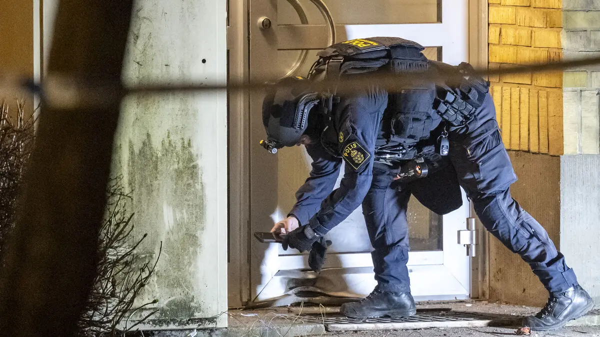 Explosion at apartment building gate in Bjuv