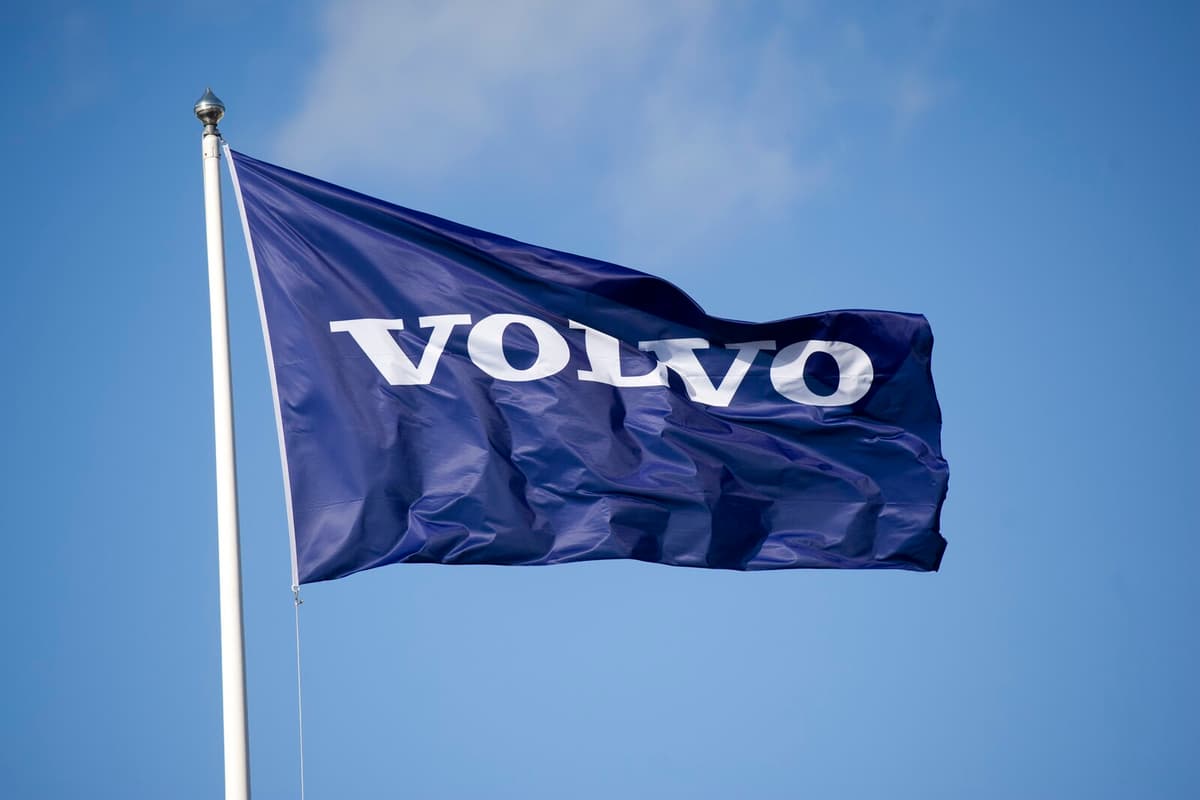 Volvo Sells SDLG Shares for 8 Billion Kronor, Acquires Swecon