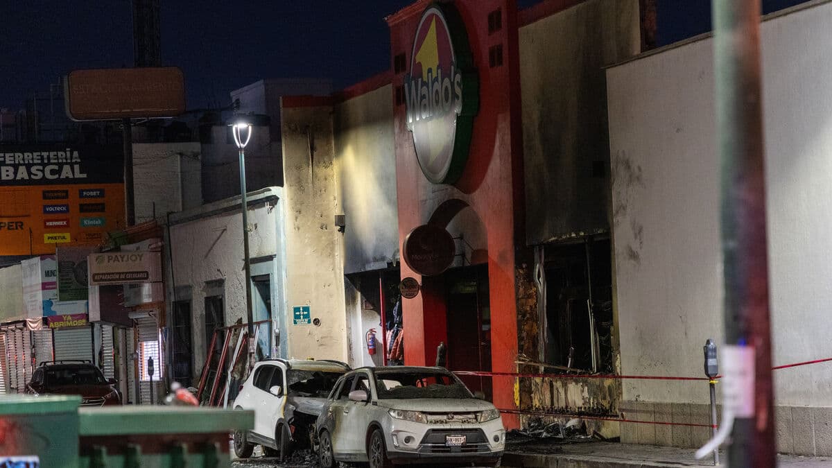 23 dead after explosion in store