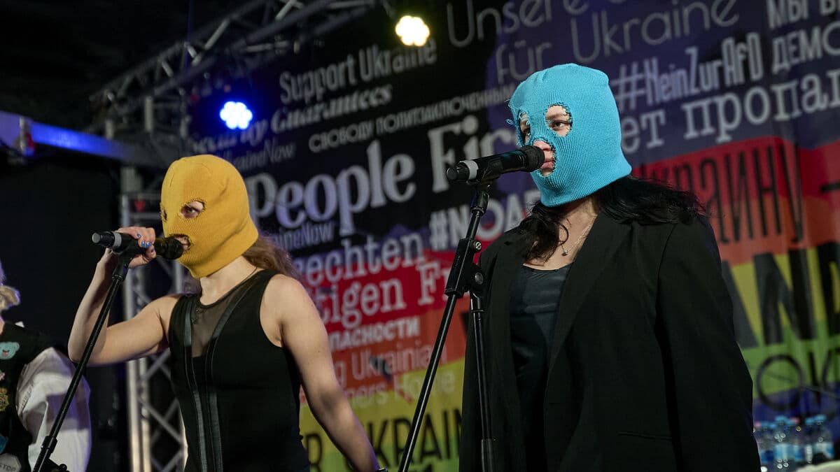 Pussy Riot banned in Russia