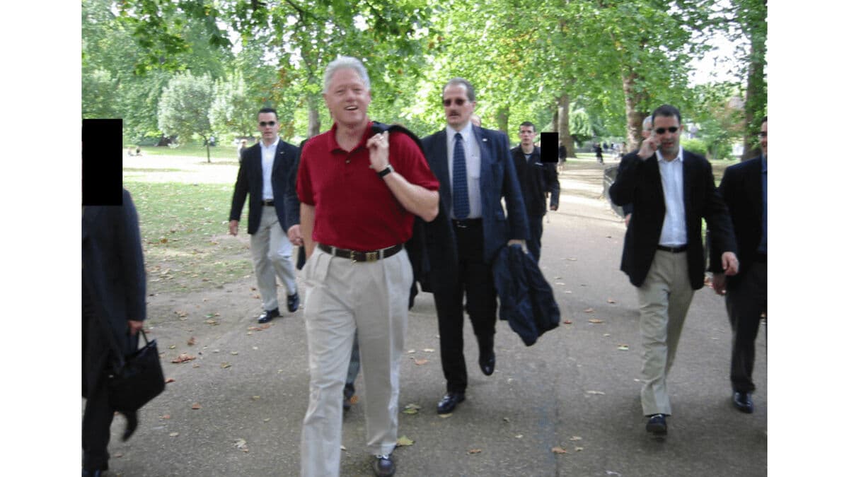 Bill and Hillary Clinton want to testify in open court about Jeffrey Epstein