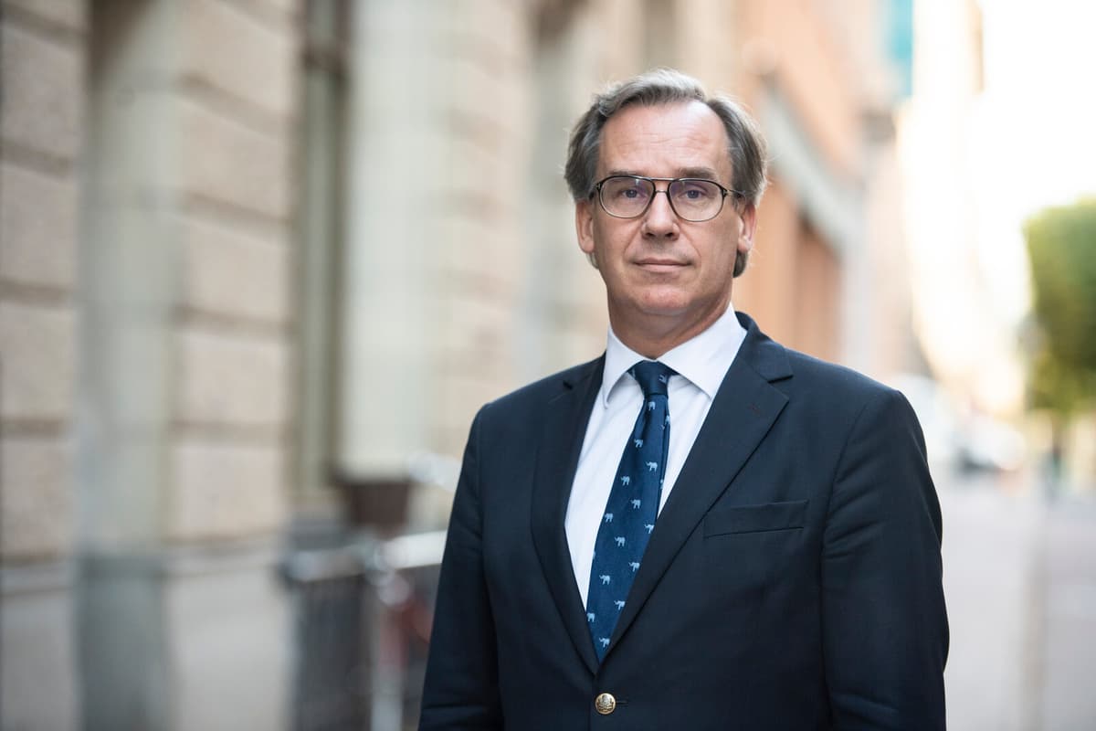 Håkan Jevrell Resigns as State Secretary Amid Job Application