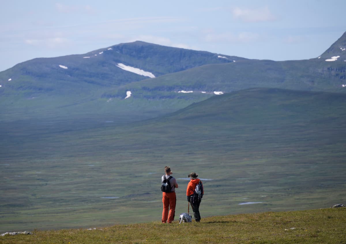 Paper Maps Still Essential for Navigating Swedish Mountains