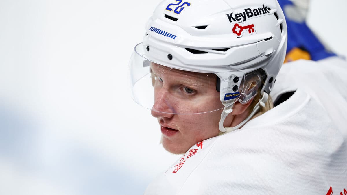 Dahlin back in Buffalo: "She's a warrior"