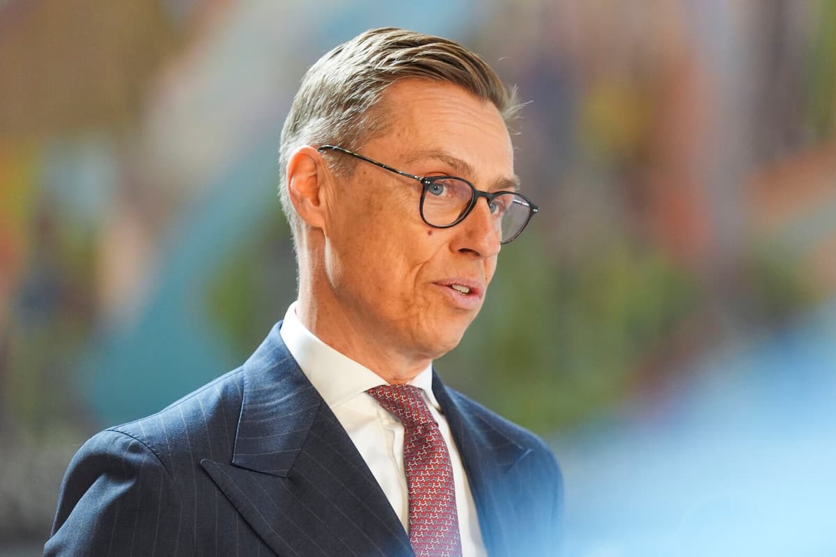 Finnish President Alexander Stubb Places Second in Triathlon