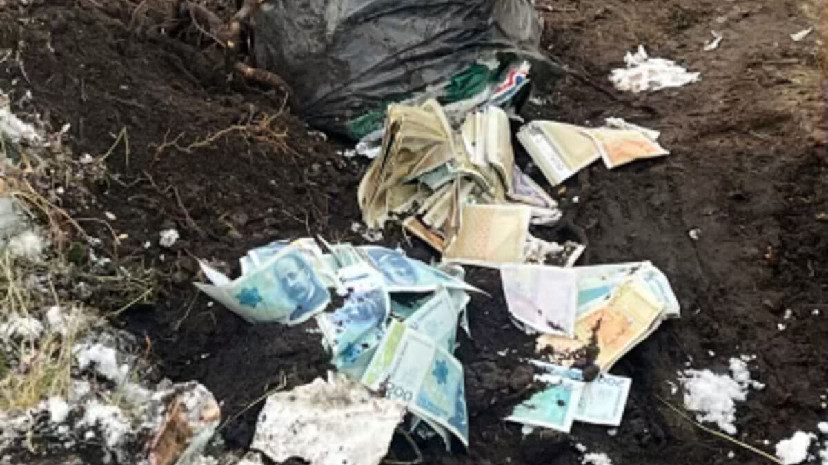 Two million kroner found in buried garbage bag in Sandnes, Norway