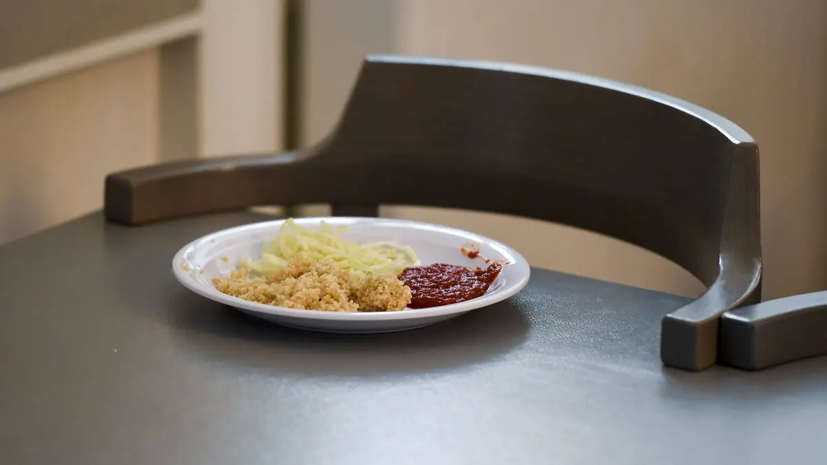 Needles found in school food in Piteå