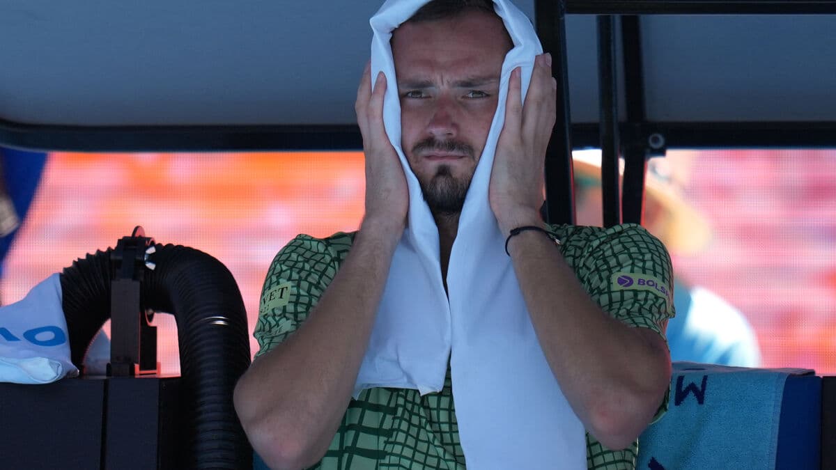 Acting in the heat of the moment - moving the matches at the Australian Open