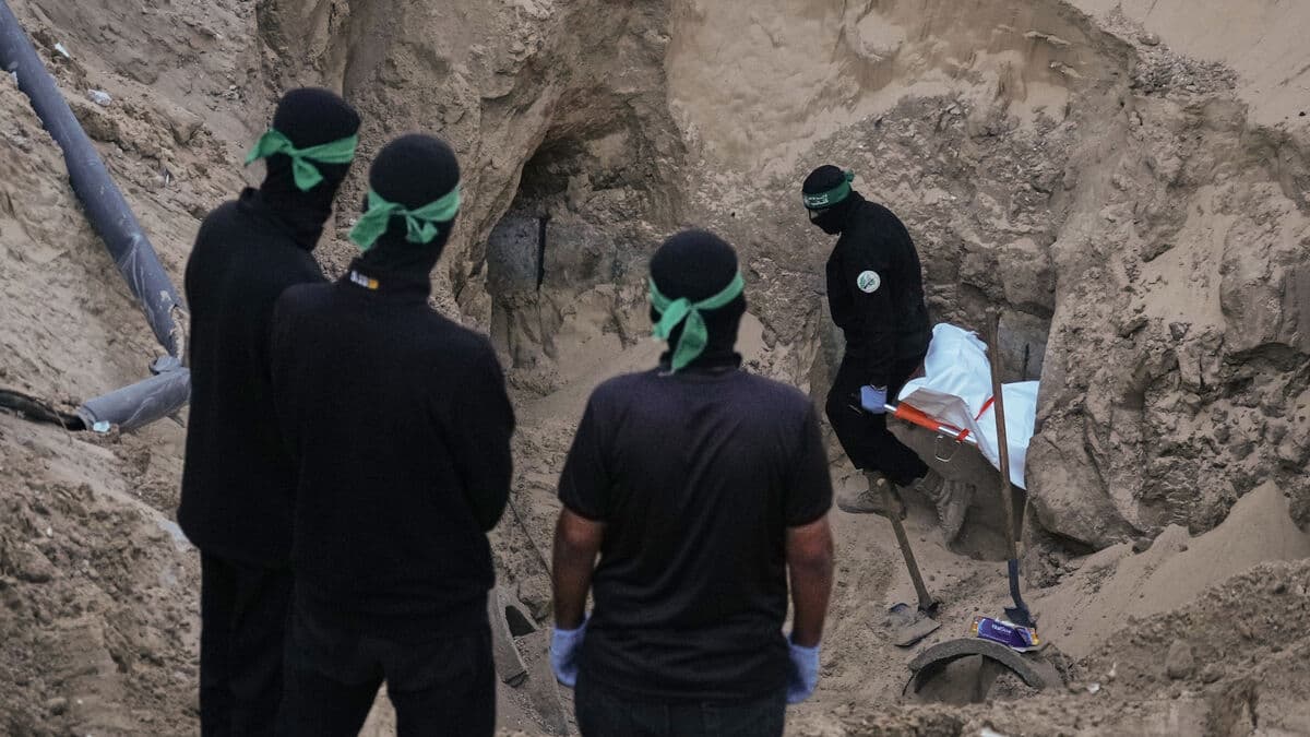 Remains of hostages handed over to Israel