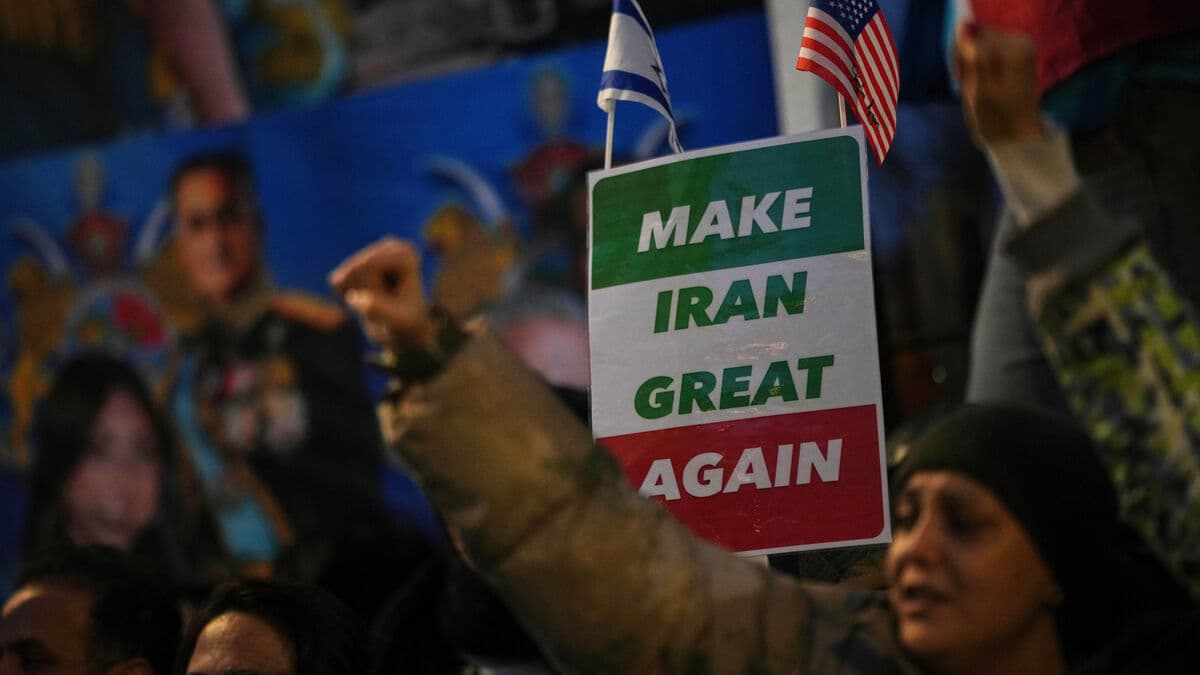 US warns citizens in Iran to leave now