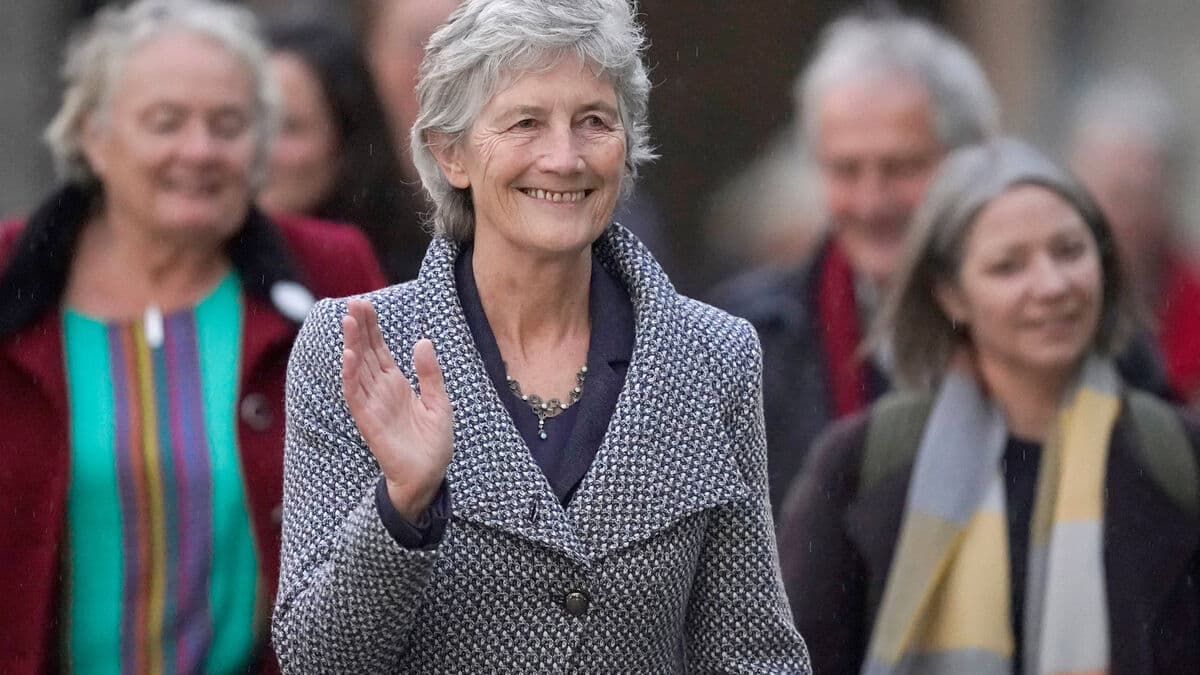 Catherine Connolly Elected as Ireland's New President