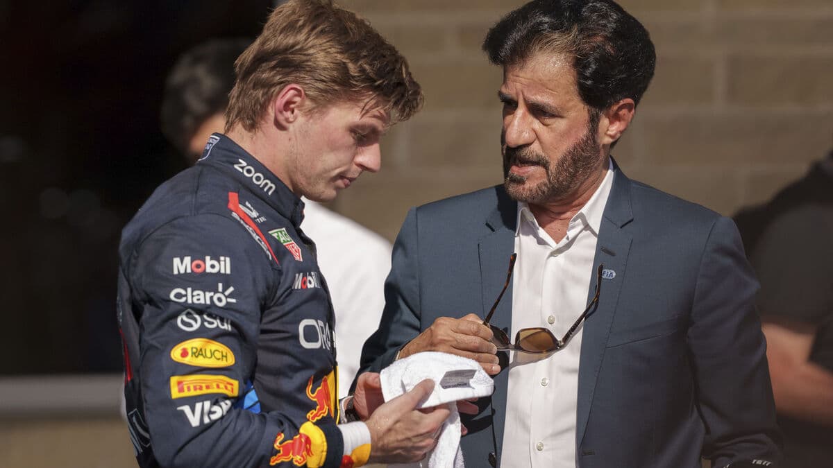 True union – “illusion of democracy”