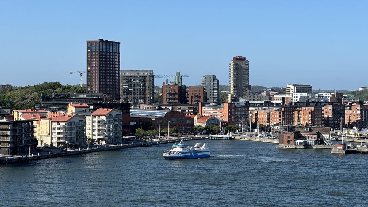 Savings economist: Many borrowers are not in control of their mortgage interest rates