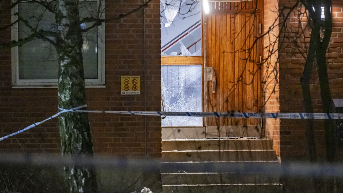 Explosion at gate in Malmö, 15-year-old arrested