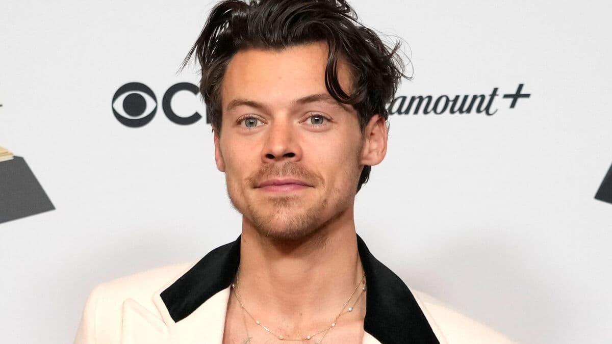 Harry Styles releases first single Aperture this week