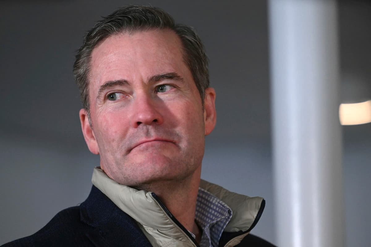 Trump Adviser Faces Scrutiny Over Private Email Use in Security Role