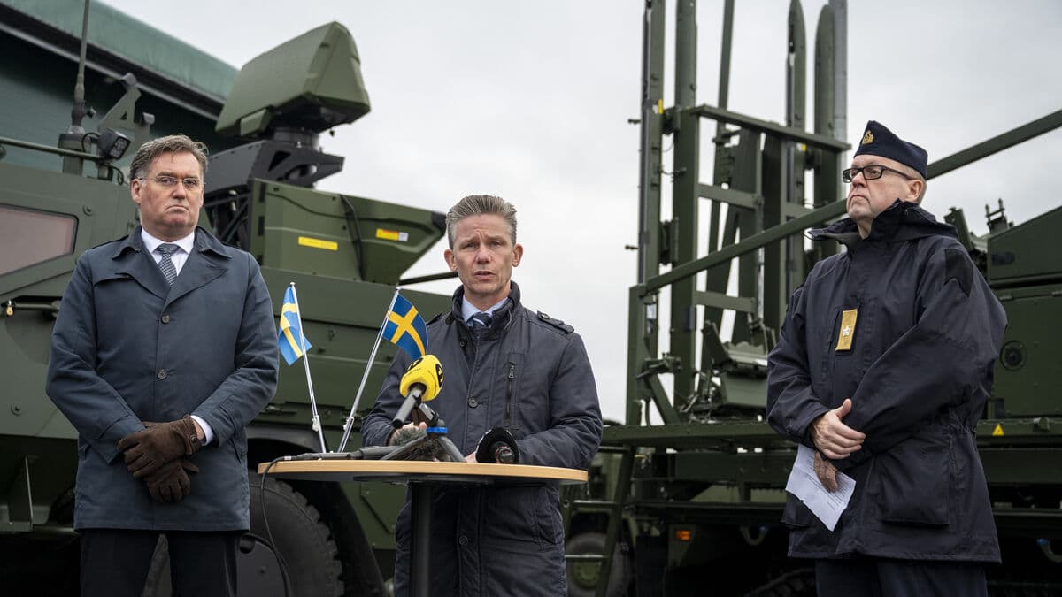 Buys air defense for the army for 3.5 billion