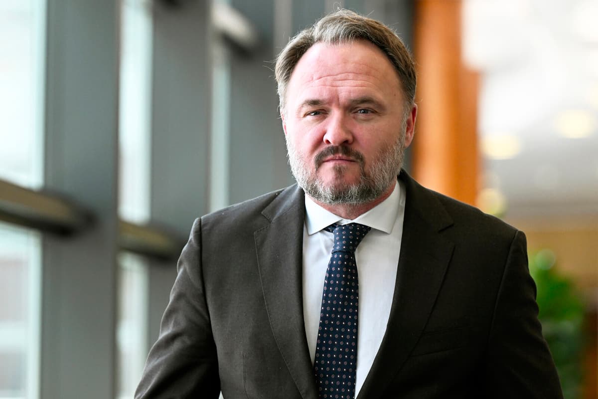 EU Aims to End Russian Gas Imports by 2027