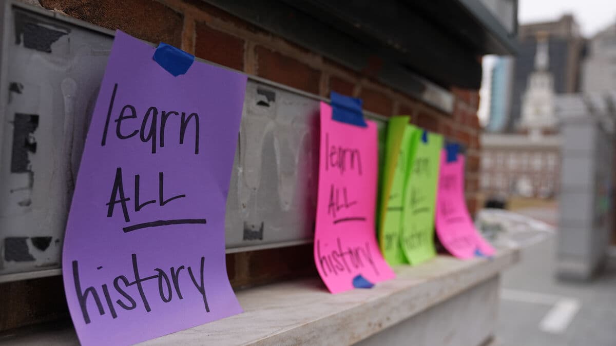 Judge rules slavery exhibition must return