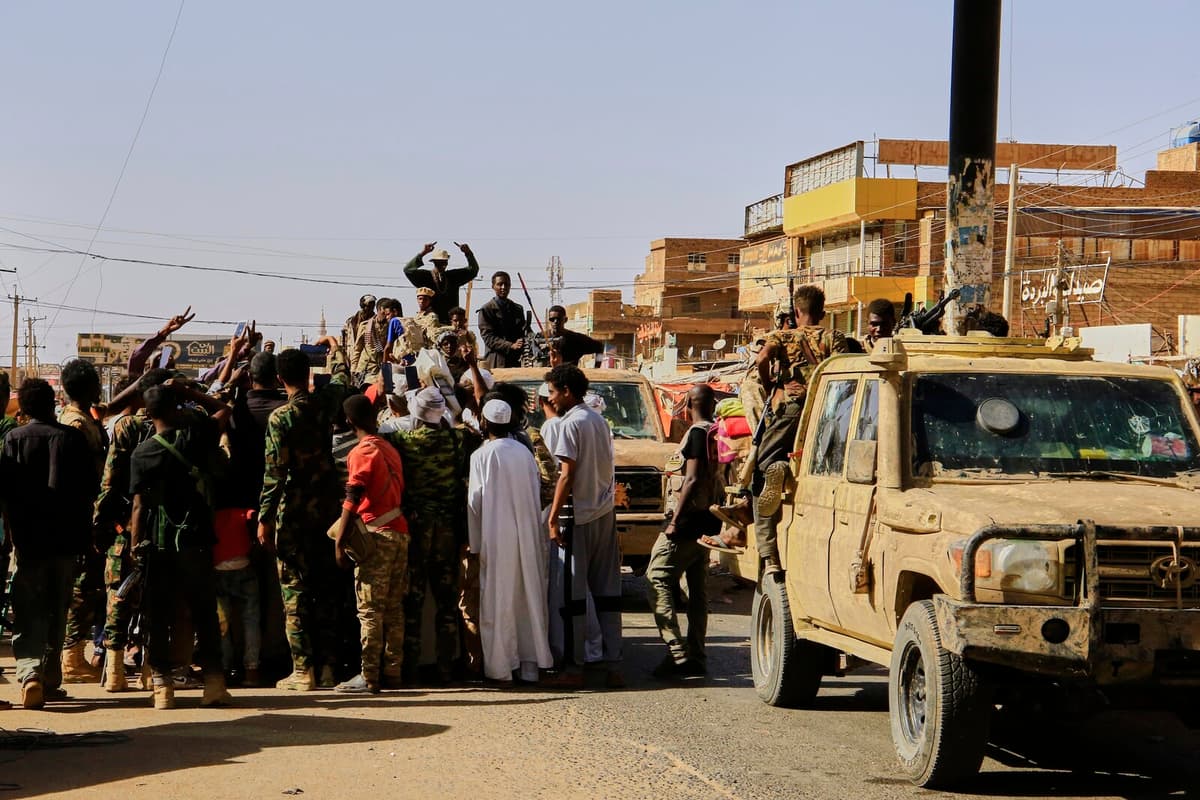 Sudanese Army Takes Control of Khartum as RSF Withdraws