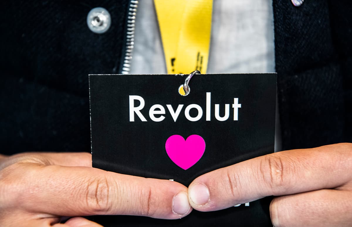 Revolut Employees to Sell Shares Amid $75 Billion Valuation
