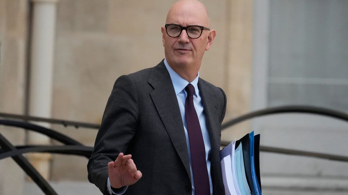 France's Credit Rating Downgraded by S&P Global