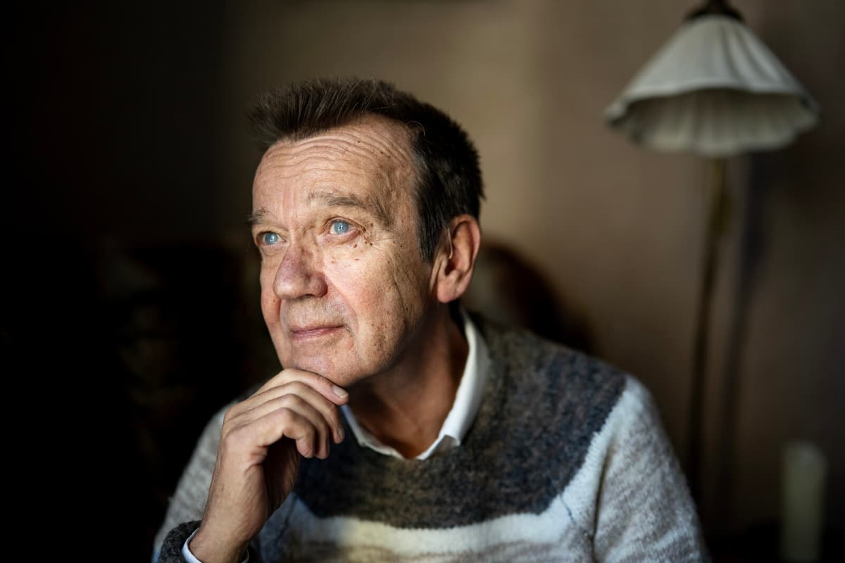 Thousands Honor Björn Skifs as He Ends Career Due to Dementia