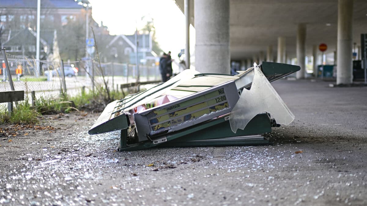 Crushed bus shed dumped – with traces of blood