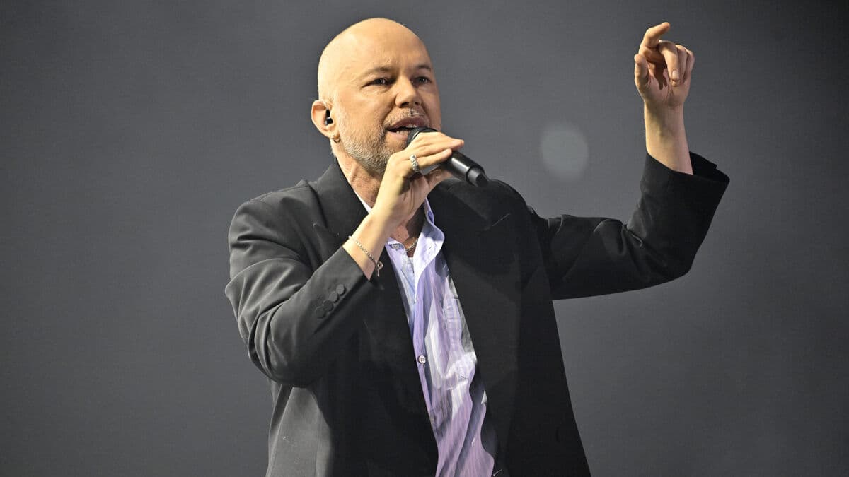 Album and more tour for Andersson Wij