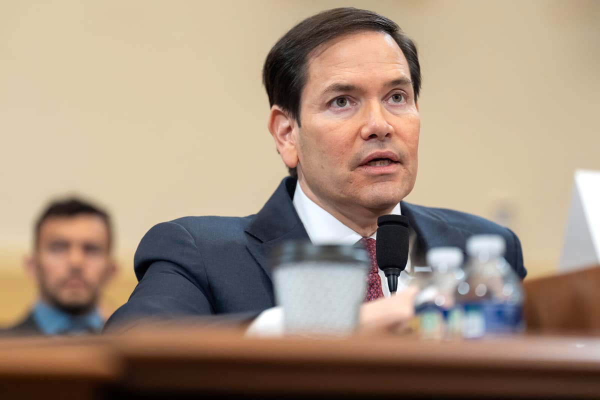 US Revokes Visas for Chinese Students in 2023