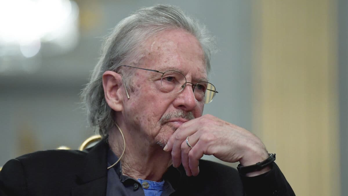 Peter Handke's Controversial Balkan War Essays Now in Swedish