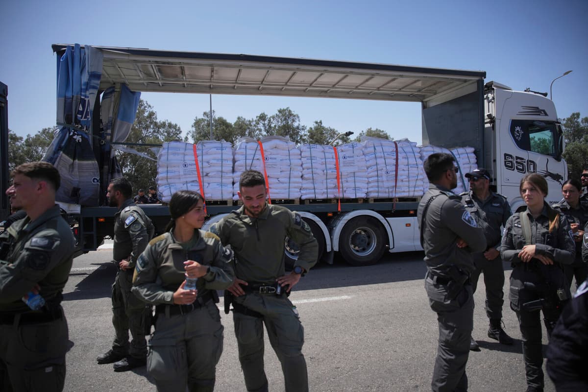 UN: Humanitarian Aid Stuck at Gaza Border Amid Urgent Need