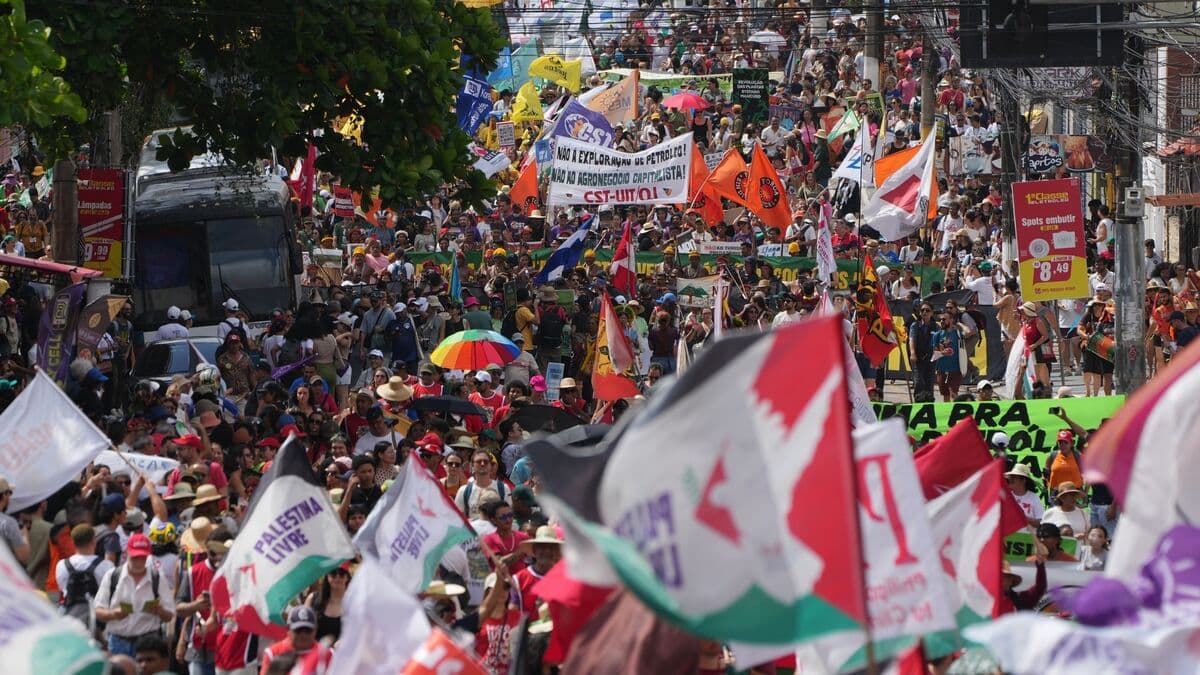 Large protest march takes place at climate meeting