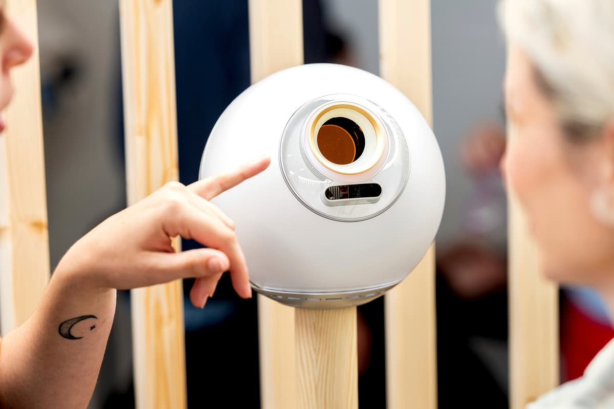 Sam Altman's Eye Scan Venture Offers Cryptocurrency Rewards