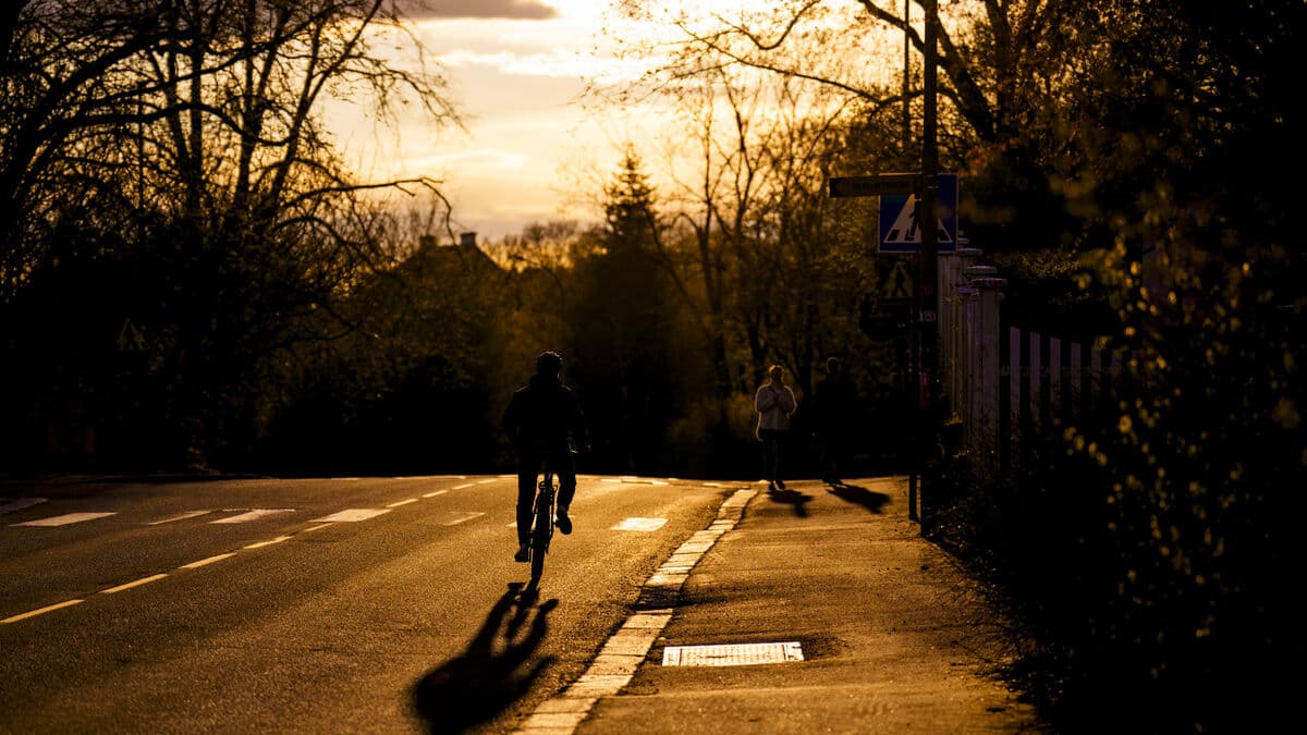 Norwegian cyclists will also be allowed to turn against red lights