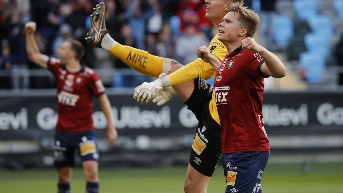 Örgryte goalkeeper Mathias Nilsson fainted during breakfast in Spain, club says he was bleeding heavily