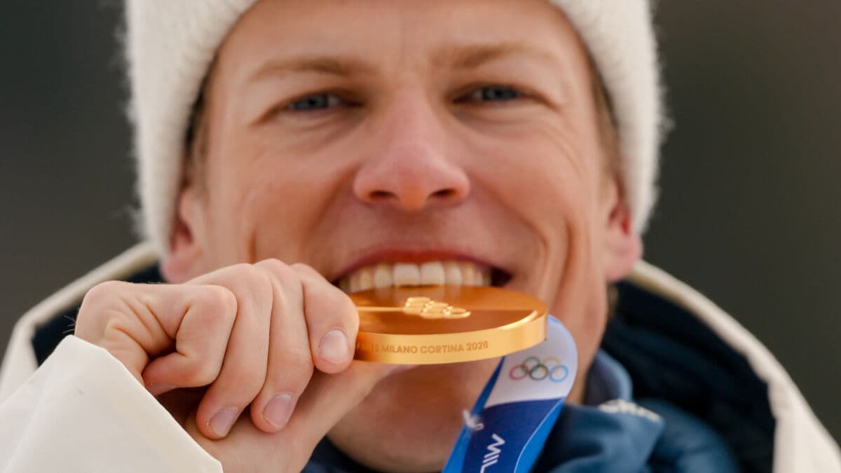 Now the king is threatened - by the shooter who threw the gun