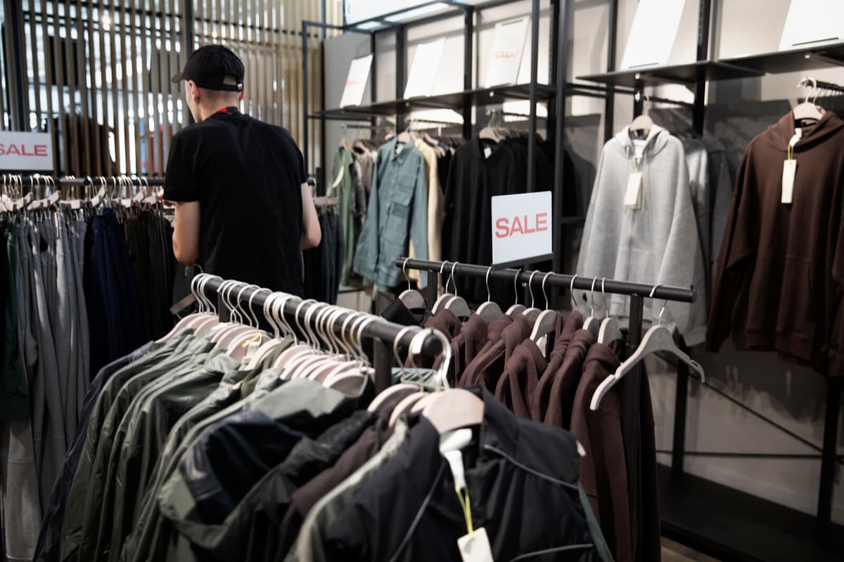 Fashion Retail Sees Growth in July, Low-Price Brands Lead