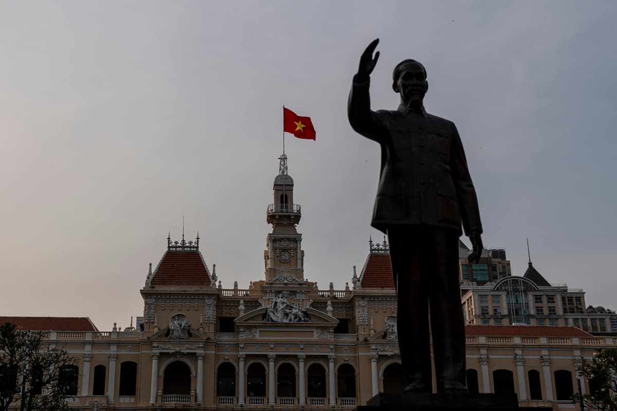 Vietnam to Release Over 8,000 Prisoners for Anniversary