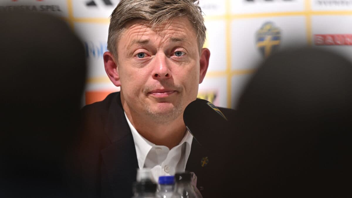 Criticism Mounts Against Sweden's Jon Dahl Tomasson After Kosovo Loss