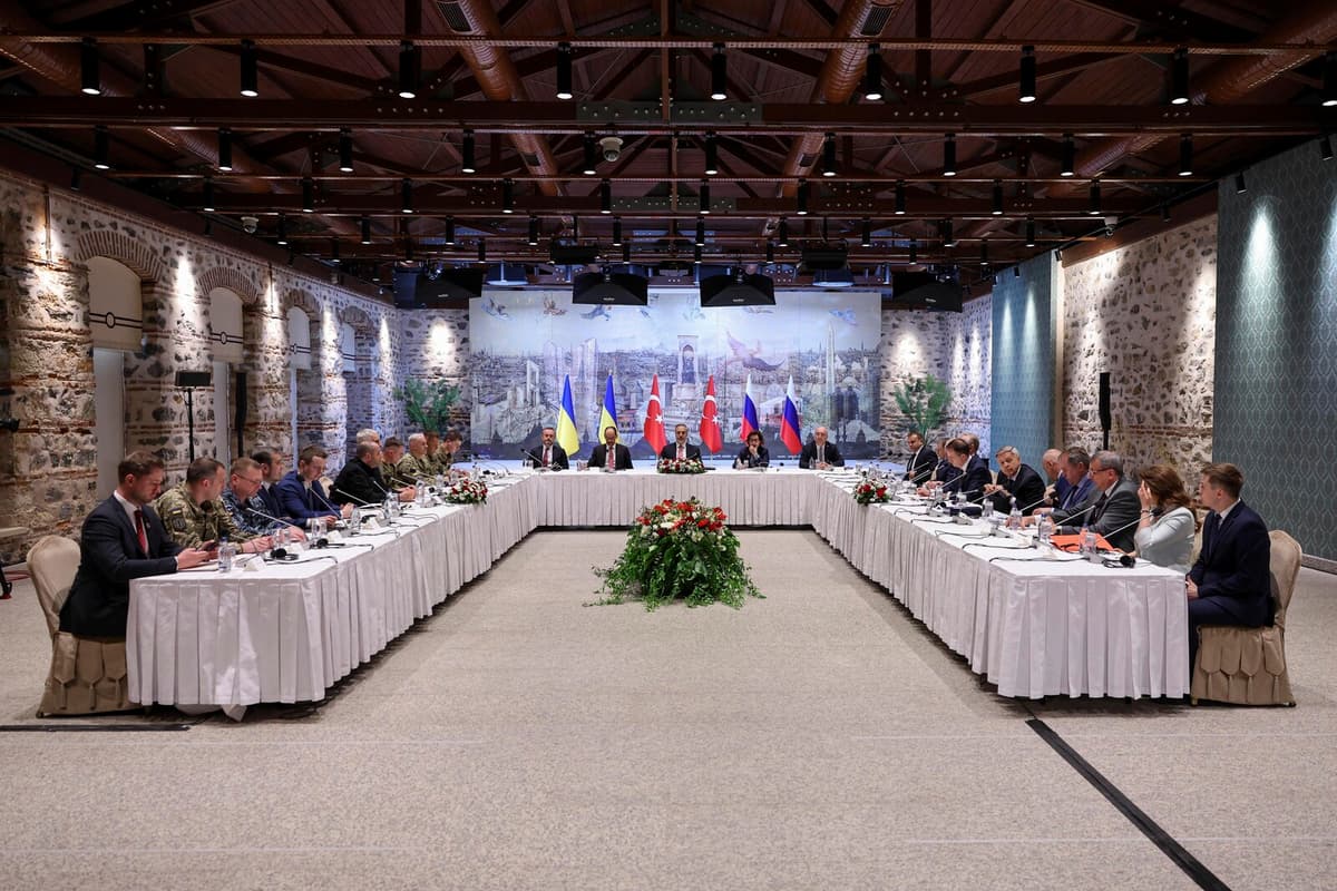 Ukraine Criticizes Russian Demands at Istanbul Peace Talks